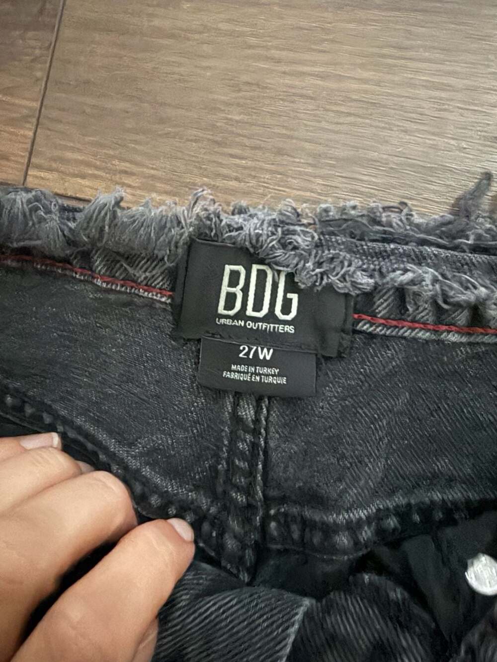 BDG Black Raw Hem Jaya Baggy Jeans Size 27in - Picture 6 of 9